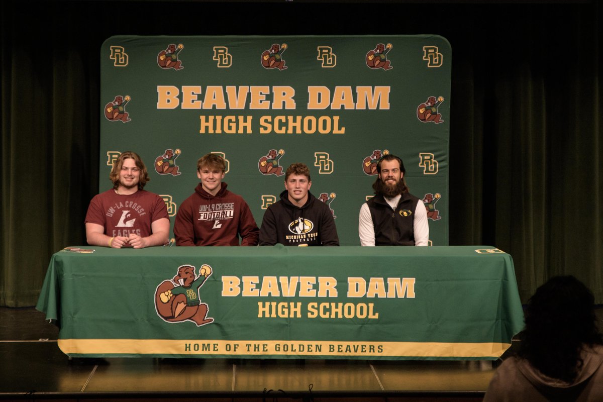 BDHS_Football's tweet photo. We are excited to watch @DezarnHayden, @Stevie0Fox, and @EastonAbel continue their football careers at the next level. @UWLEagleFB and @MTUFB are getting some great student-athletes. Best of luck! https://t.co/csiEvmBG6t