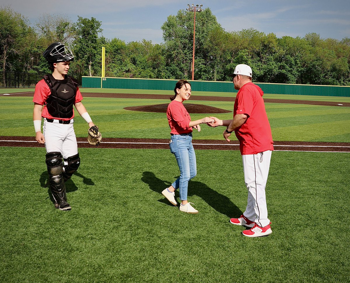 union_baseball's tweet photo. Two 🐐s… and @BrodyBriggs3. 
🤣😂🤣

Thanks for taking part in our senior celebration @RebeckaMozdeh AND for allowing us to celebrate you🎉

#The🙌 https://t.co/H5elilLGvQ