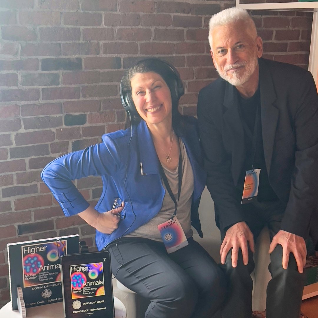 SystemsSally's tweet photo. On Wednesday, Ginkgo has their Ferment meeting! The conference brings together investors and stakeholders from across the synthetic biology ecosystem. Our Executive Director met some of the honored authors at the meeting while she was there! #biobuilder #sustainingthefuture https://t.co/5EI89Us2km