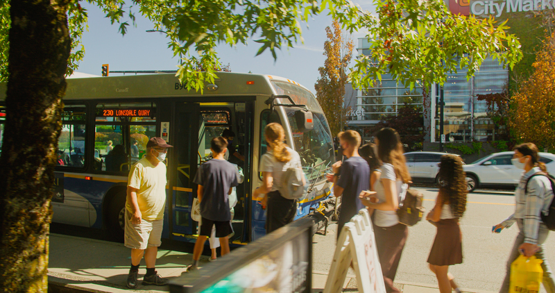LindaCBuchanan's tweet photo. Taking transit is a simple yet effective way to reduce our carbon footprint. ๐
In the @CityOfNorthVan, let's take #Transit4ThePlanet on #EarthDay, Saturday, April 22! ๐
@TransLink https://t.co/ryGTdeaYlJ