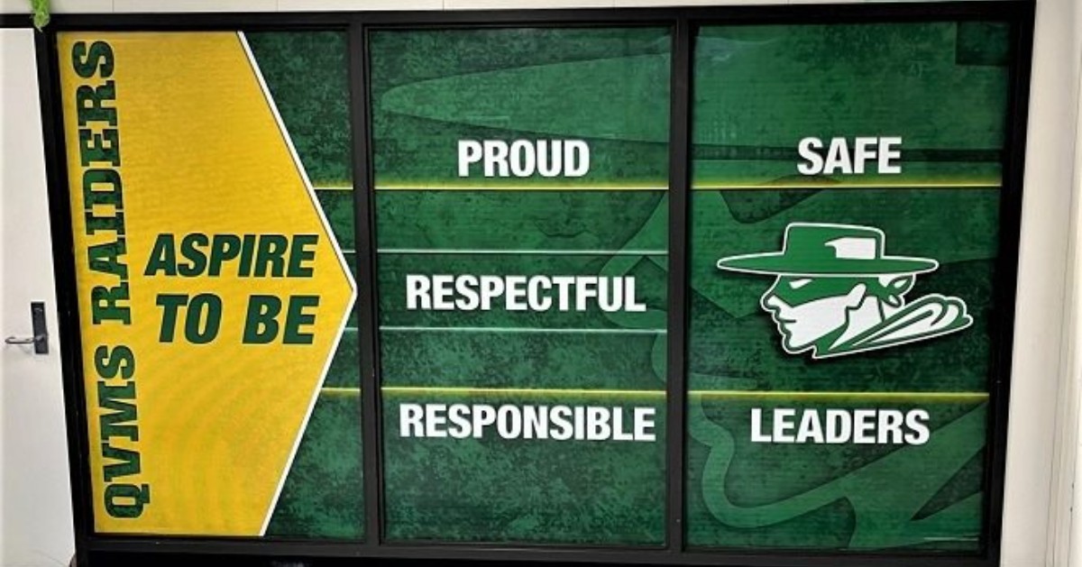 waterboy_tx's tweet photo. What a great way to display your school's expectations! @QV_Raiders @FortBendISD @BSNSPORTS_TX @BSNSPORTS 

#webrandbig  #sports #sportsbranding #waterboygraphics #customdoors #customentrances #customwindows #customgraphics #bsnsports #quailvalley #raiders #fortbendisd https://t.co/id2I4HZOOP
