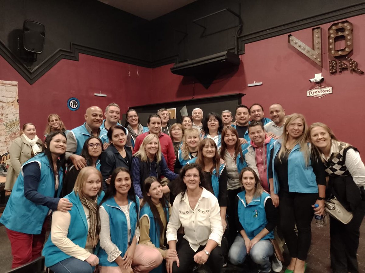 Junto a la candidata a Intendente <a href="/eugeniasafran/">María Eugenia Safrán</a>, a concejales (entre ellos la 2ª candidata y colega Guadalupe Pintos Garro) y equipo de trabajo; participamos del encuentro con militantes y docentes en Apóstoles, con la presencia del Sec.Gral.UDPM <a href="/grillo141/">Ruben Dario</a> e integrantes de C.D.