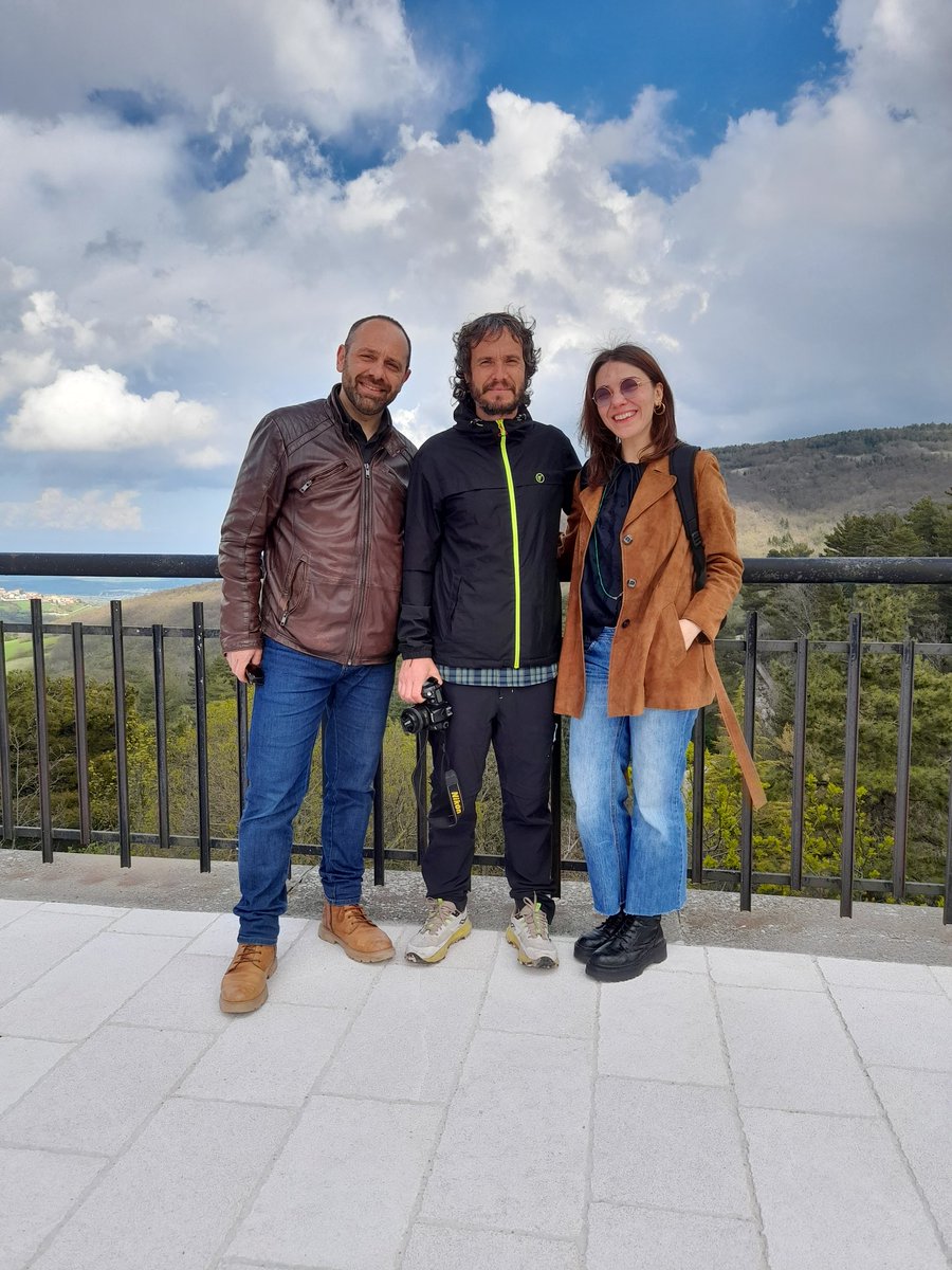 EnopolioDaunio's tweet photo. È partito da Celle di San Vito #Puglia il cammino del nomade digitale Davide Fiz: percorrerà a piedi la #viafrancigena nel tratto del cammino micaelico per giungere, infine, a Monte Sant’Angelo. Evento promosso e sostenuto da Per Aspera ad Astra ETS Associazione Culturale https://t.co/BvrO7cM8Xi