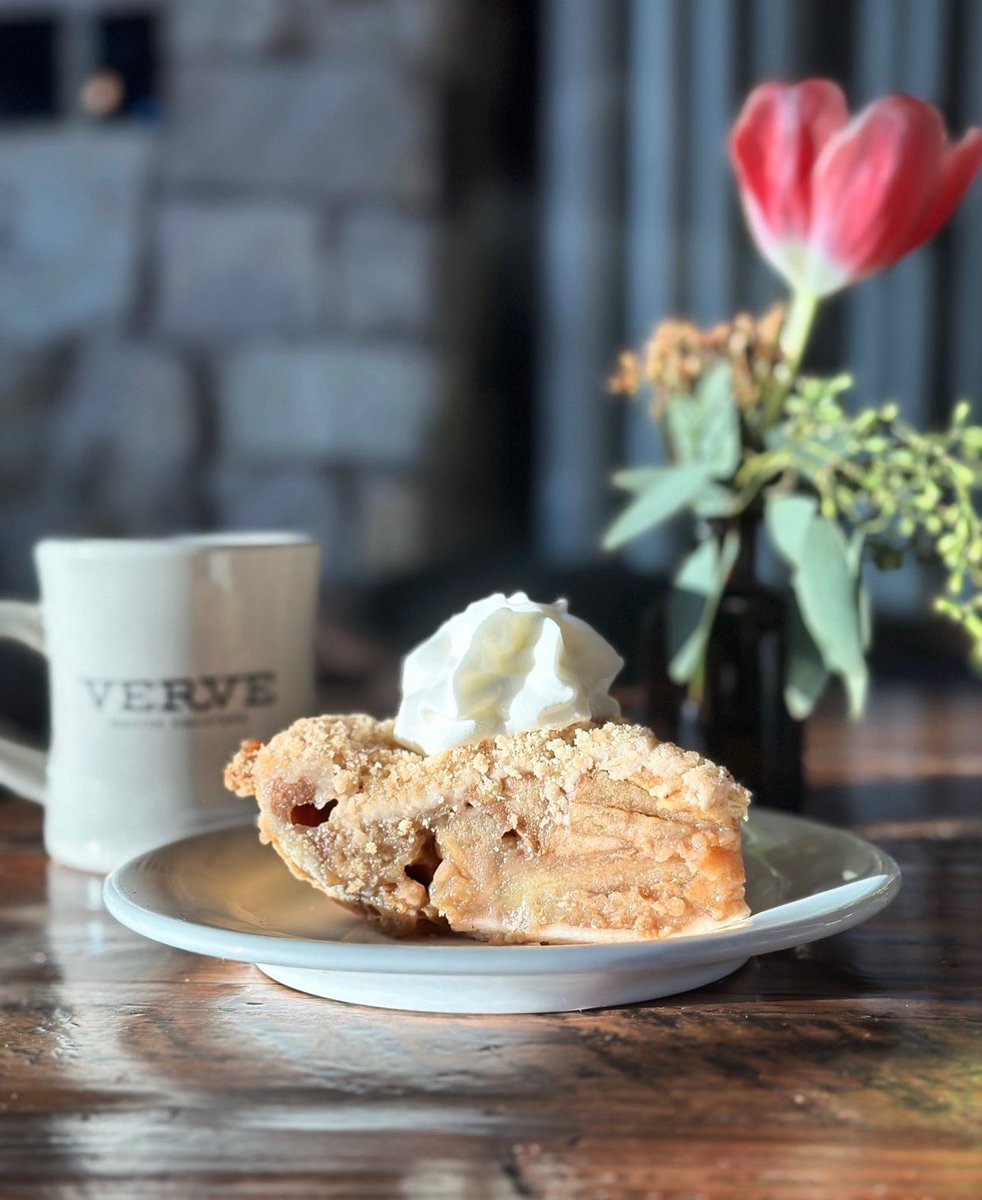 grillatptpinos's tweet photo. Breakfast of champions! #GizdichRanch pie & @vervecoffee in the house! π₯§ βοΈ
#pieforbreakfast #coffee #breakfast #brunch #lunch #seemonterey #pacificgrove #montereybay https://t.co/bSiR2WUx6p