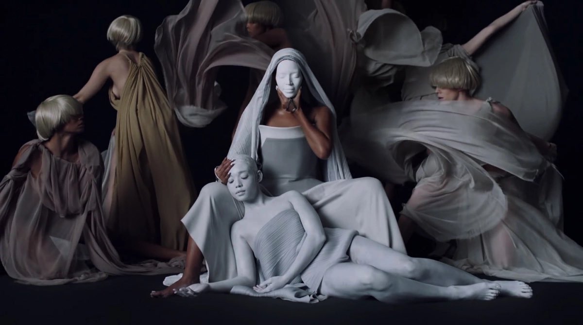 BadBitchCarta's tweet photo. Can we talk about the visual masterpiece that Mine is? https://t.co/pWxRmulf2w
