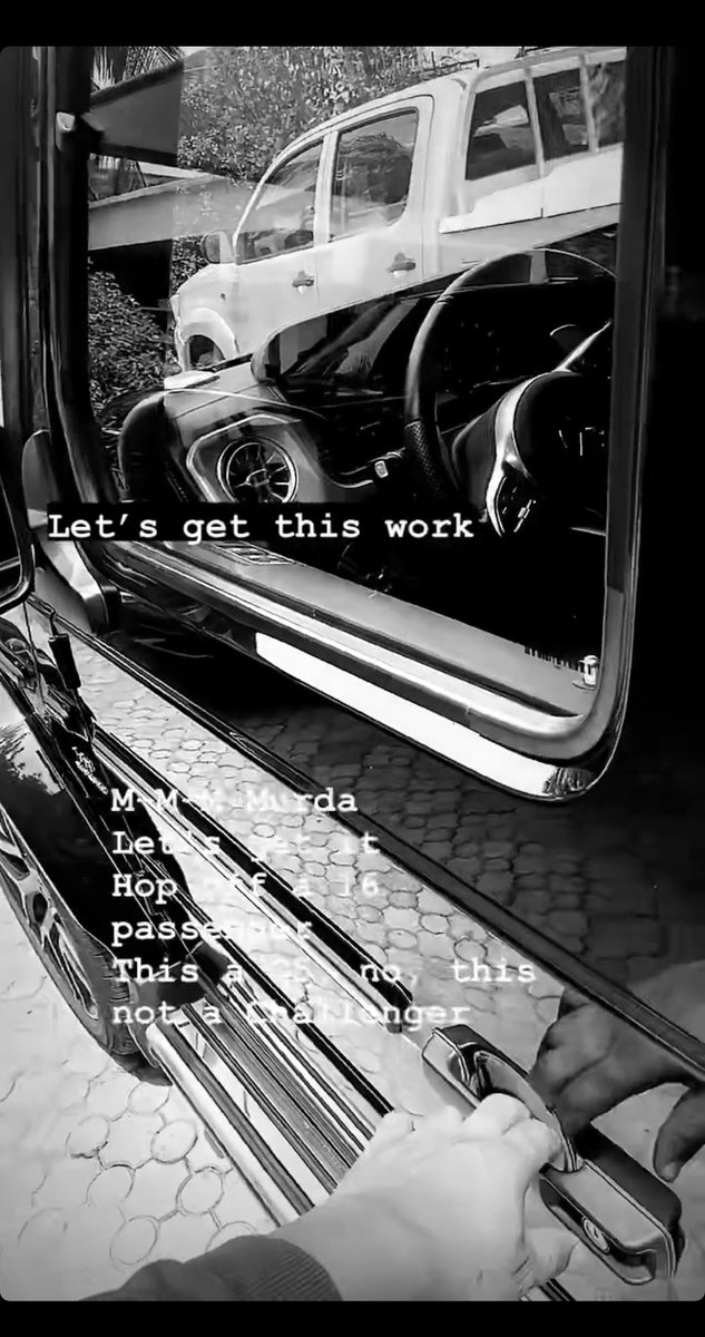 CallherRoxy's tweet photo. Okay, here we chose to mind our car collection, we will worry about No 1 spot in the handsome man trophy and black suits later. Our concern is creating generational wealth for  our family .
Catch u all on the other side
WE LOVE YOU MIRACLE OKAFOR PAUL https://t.co/R6PglXtvM9