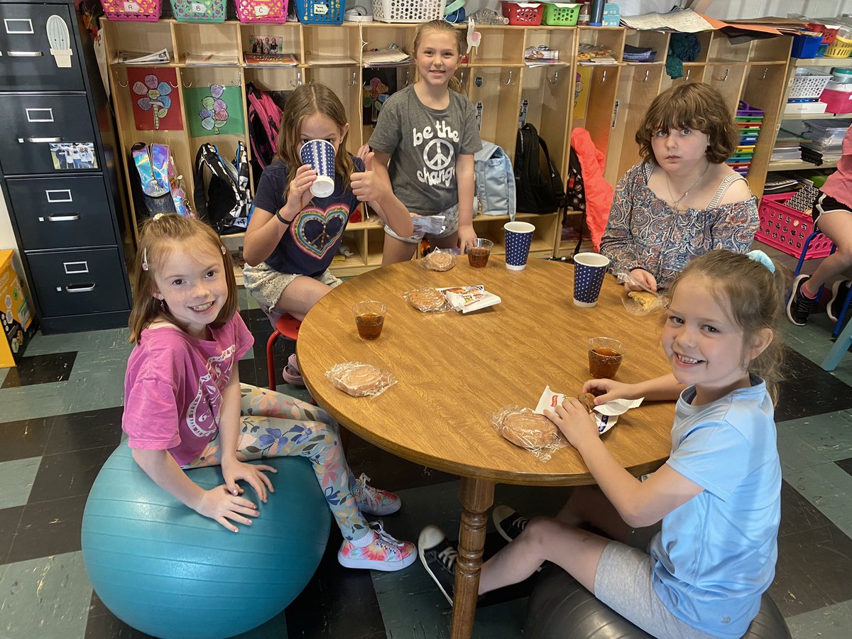 SalusKayla's tweet photo. We spent the morning celebrating the end of our poetry unit with a tea party where students shared some of their poems! 📓🫖 @TroxellShannon @HTShuskies https://t.co/F9tcko5GuF