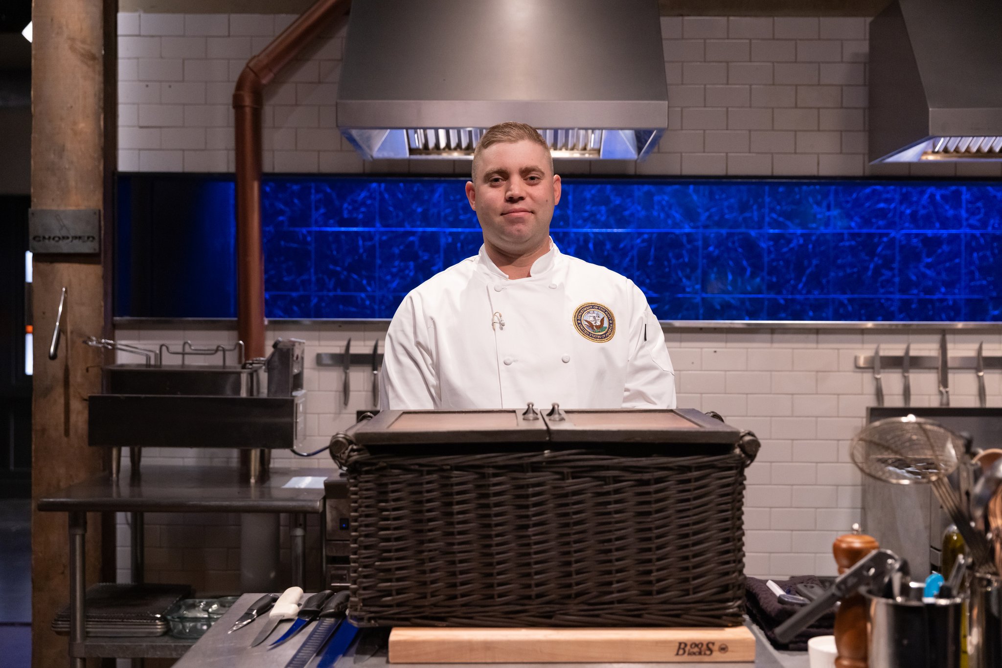 food-network-on-twitter-meet-the-four-navy-chefs-battling-it-out-in
