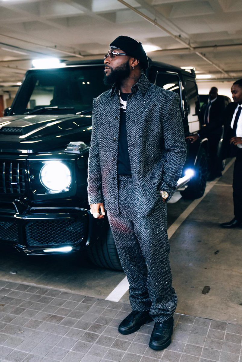 davido's tweet photo. Counting down the days until showtime in LAGOS.. The anticipation to come home and do this event with you is my driving force right now!⁣
⁣
In the meantime we're keeping our energy right with @martell 
⁣
SEE YOU SOON! ⏳ https://t.co/p8g8nvscU9