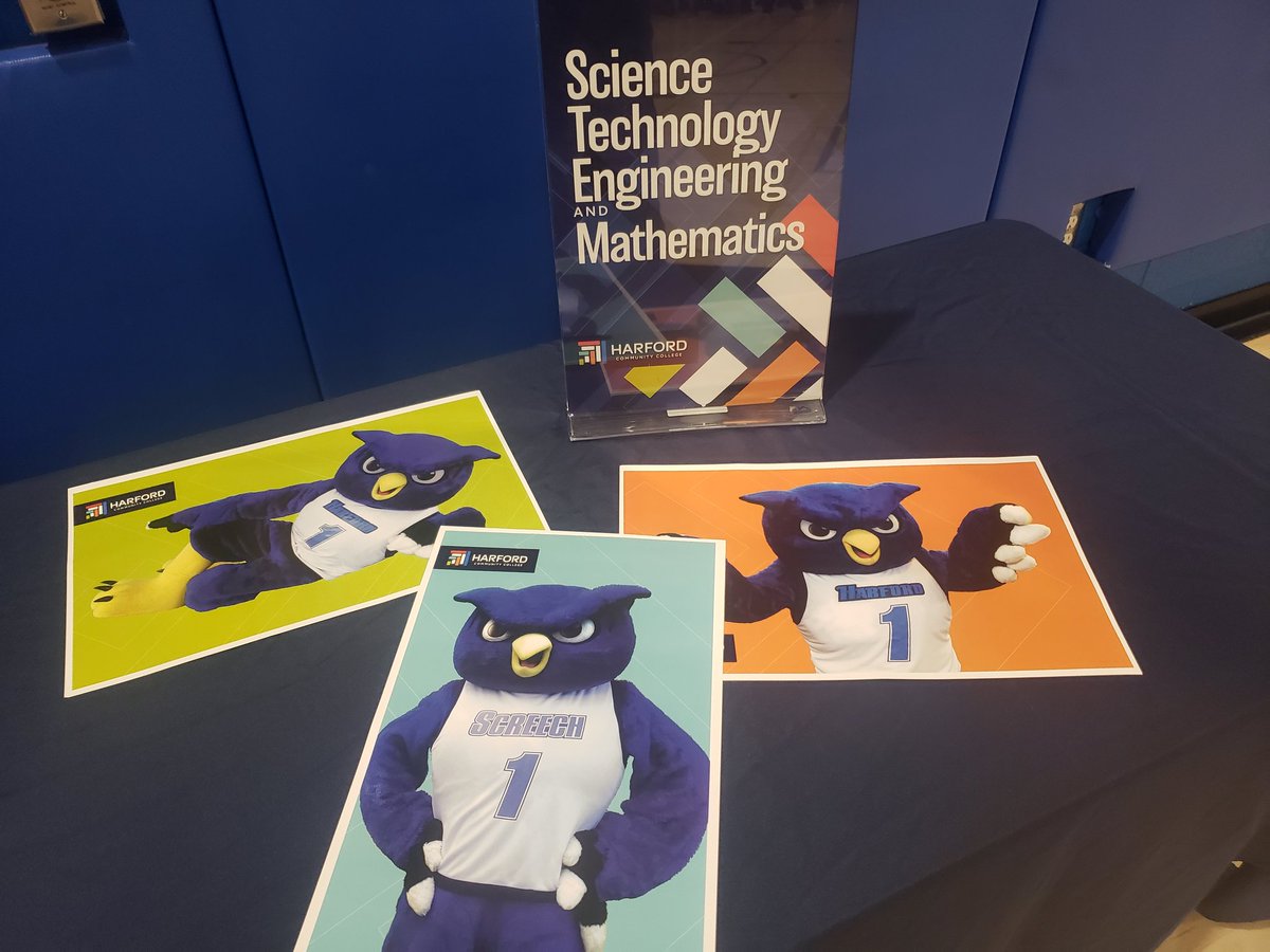 MrMarcManzo's tweet photo. NHMS is visiting HCC .. 1 experience can lead to a path for a student's future.. The plan for thier future starts in Middle School.  @HarfordCC  @HCPSchools https://t.co/WZPKJS6rM5