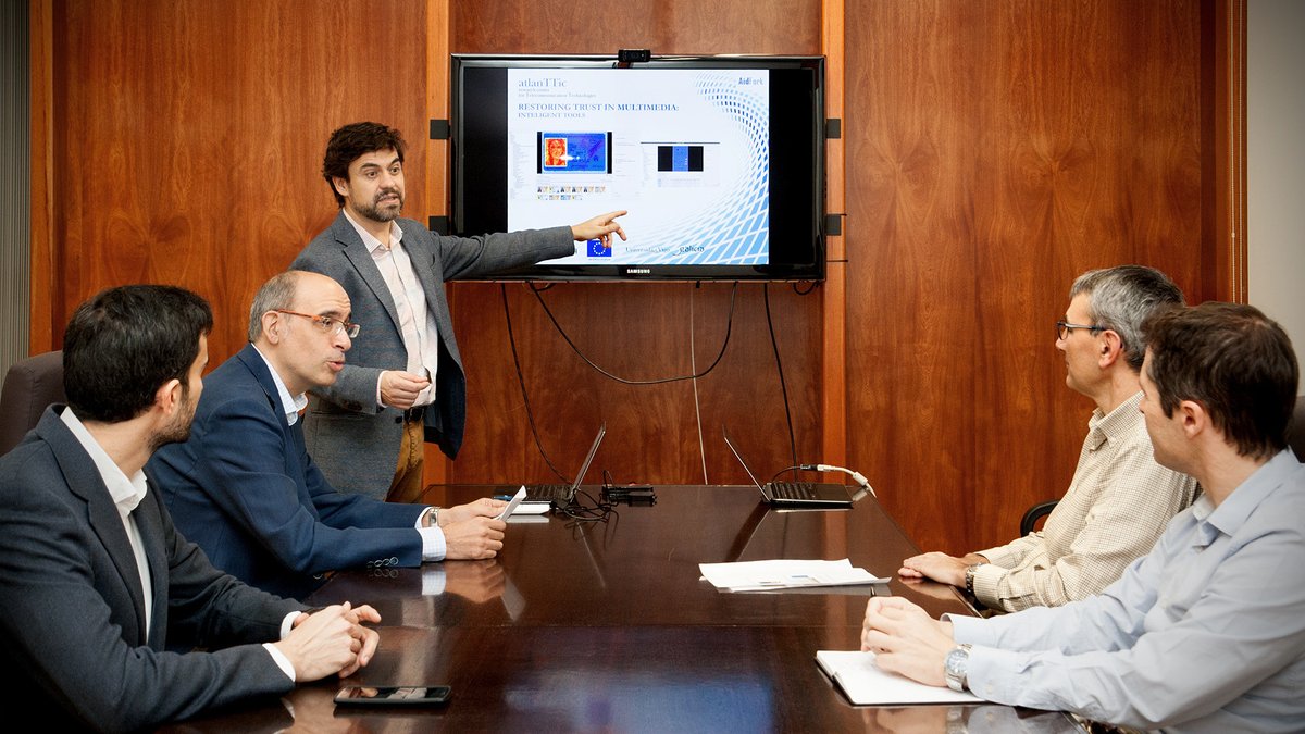 axenciaGAIN's tweet photo. 💻 #AidFork é un proxecto liderado por Fernando Pérez-González, doutor enxeñeiro de Telecomunicación pola @uvigo que foi apoiado polo Programa #Ignicia. Queres coñecer como a súa tecnoloxía de verificación de contidos chegou a Silicon Valley? ➡️ https://t.co/oU1dJOWbZb https://t.co/xF3xKCLQey