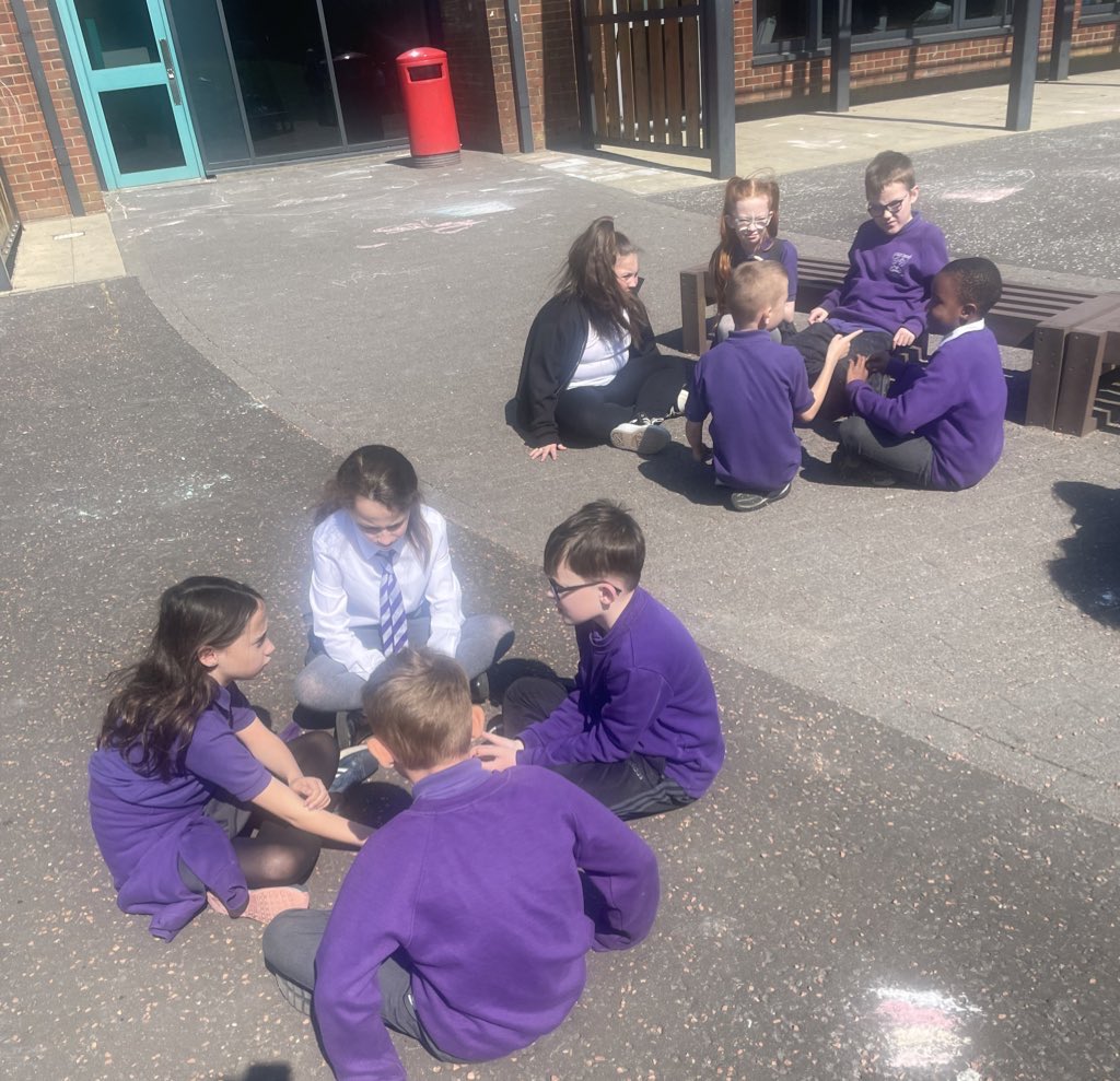 missmcdade_'s tweet photo. It’s great to learn outdoors! We were learning to create ephemeral art this afternoon. We discussed what natural materials we could collect from the ground, how to be safe when collecting materials and we created our own pieces of art using the materials! 🌿🪵@ASP180 https://t.co/JFtJvvBT0x