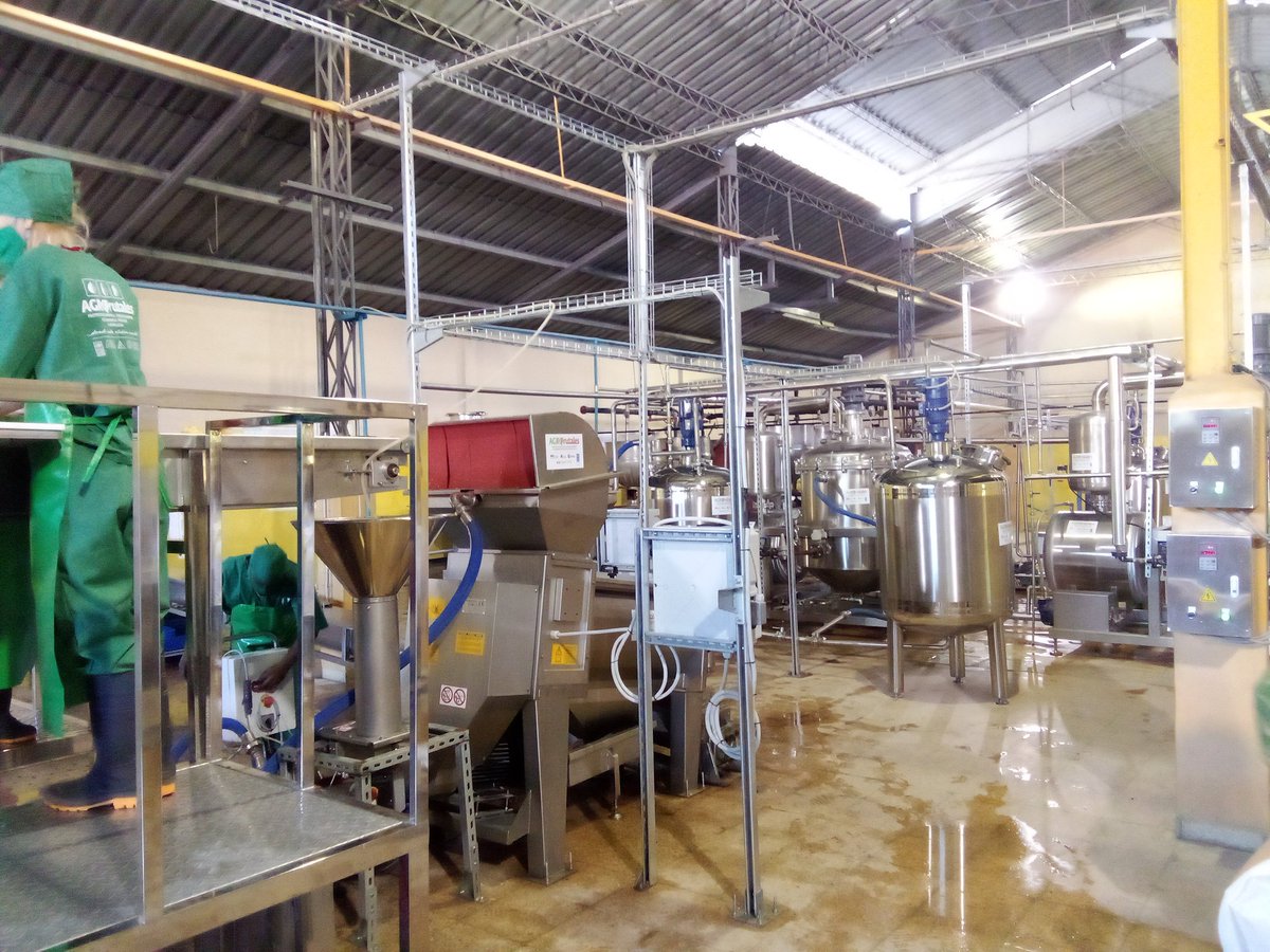 IndustriaMinag's tweet photo. Inauguración dé la miniindustria Villa Roja,en la comunidad Badon, Provincia Artemisa, aporté del proyecto Agro Frutales a la ley de soberanía alimentaria  y nutricional https://t.co/LvoGEA0n41