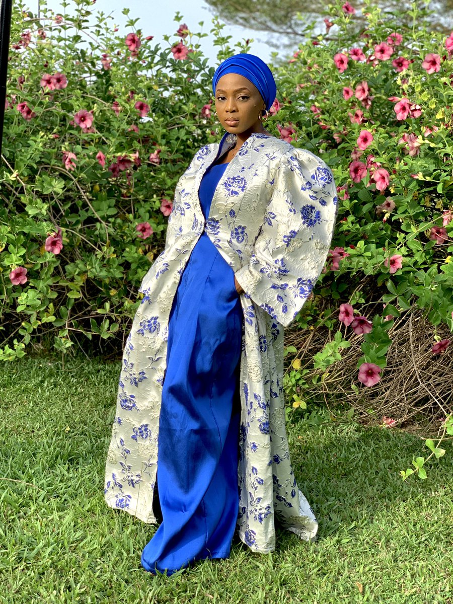 _beampey's tweet photo. Eid Mubarak❤️ 

Outfit by me (@_beamcouture on IG) https://t.co/otrGMiu4g1