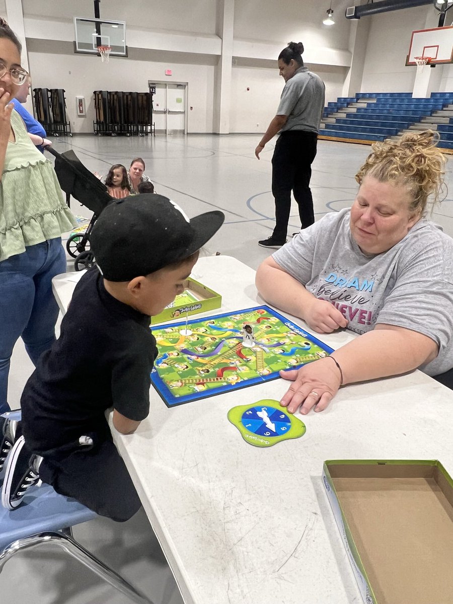We had an awesome evening of learning and fun at our Family Game/STEAM Night event! A huge thank you to our attendees for joining us and to <a href="/York1Parenting/">York 1 Parenting Partnerships</a> and our fantastic staff for creating such great interactive stations. 🧩🎲♣️