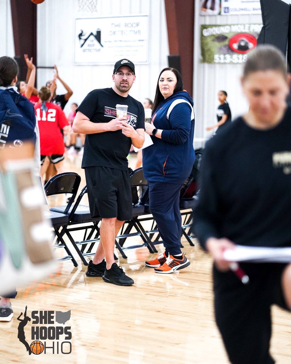 SheHoopsBball's tweet photo. The staff!!! #SheHoopsOhio https://t.co/HKsNpE26JC
