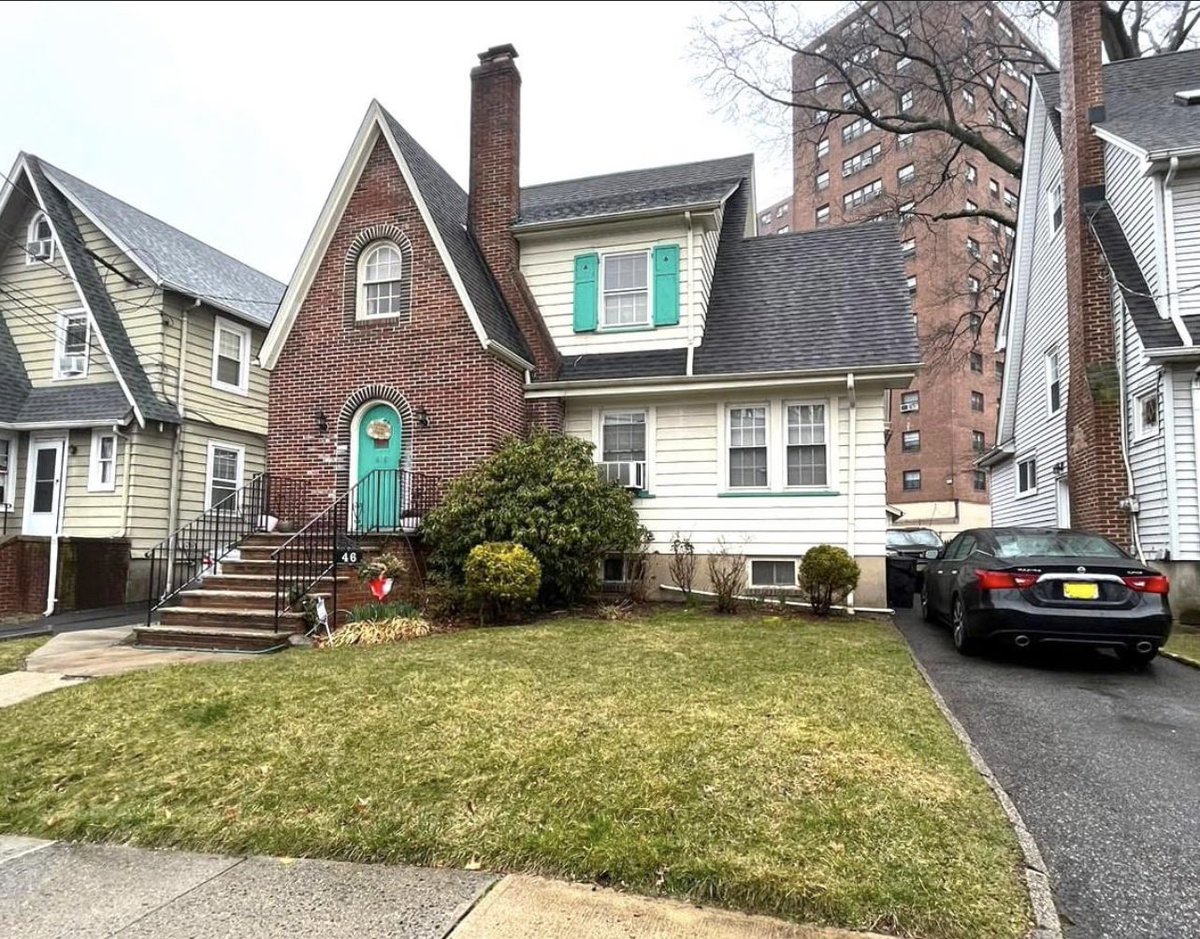 Propertyinve1Yf's tweet photo. 📍South Orange, NJ 07079
🏡 $70k Profit Potential Fix/Flip Property Investment 💰
(More Info)…https://t.co/wvbZerPoSj https://t.co/nhsiOOUZTC