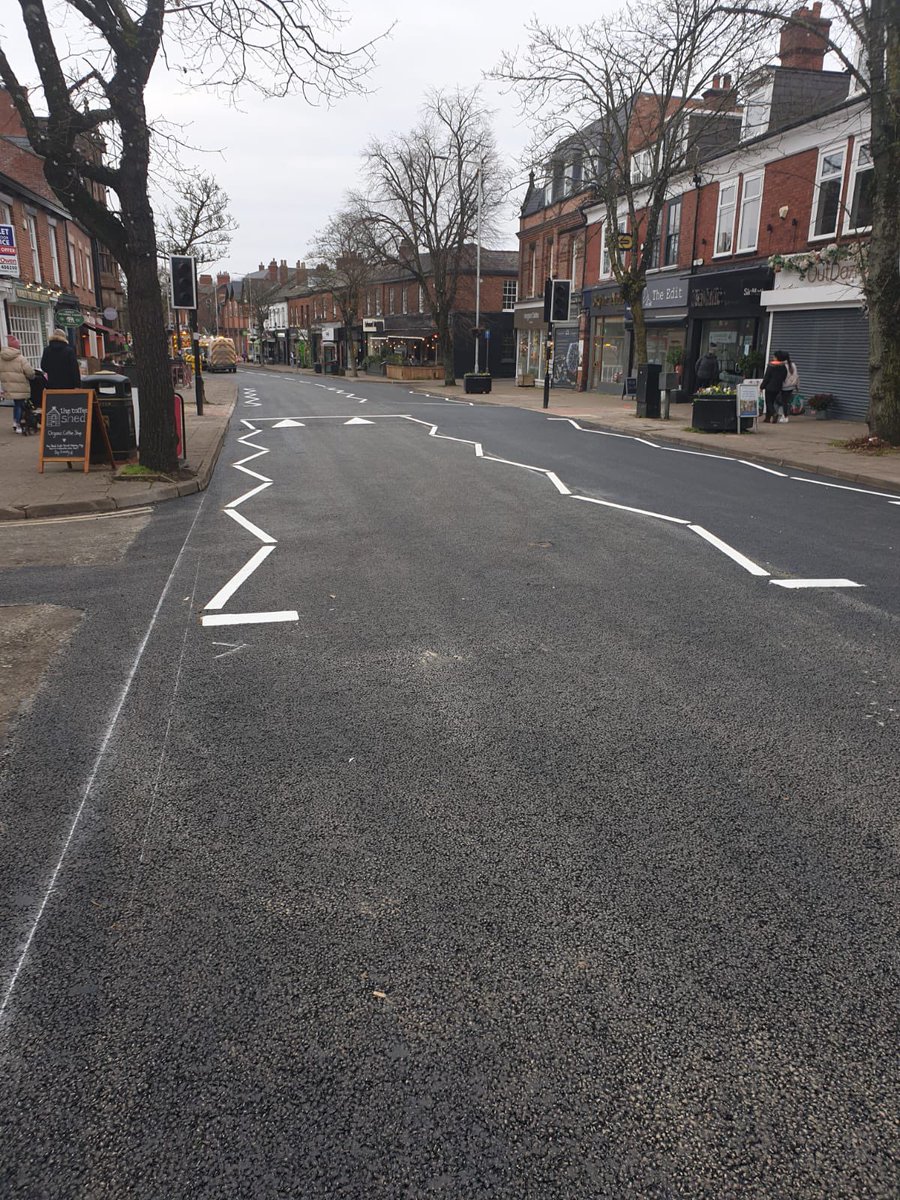 Craig_9320's tweet photo. It is said that every picture tells a story…and what a difference a year makes! London Rd #AlderleyEdge 2023 vs 2022.
#CllrCraigBrowne #PeopleBeforeParty #VoteIndependent #AlderleyEdgeFirst https://t.co/8hH6ChiDrf