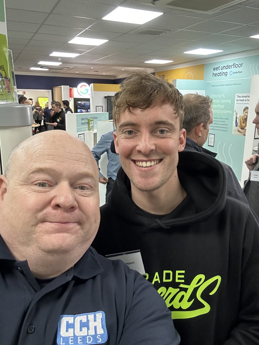 AllenHart999's tweet photo. Met up with some social media influencers from @_Onthetools #Tradelegends todays. @CityPlumbingUK  @TempestDaniel https://t.co/1D8Uu2NDCl