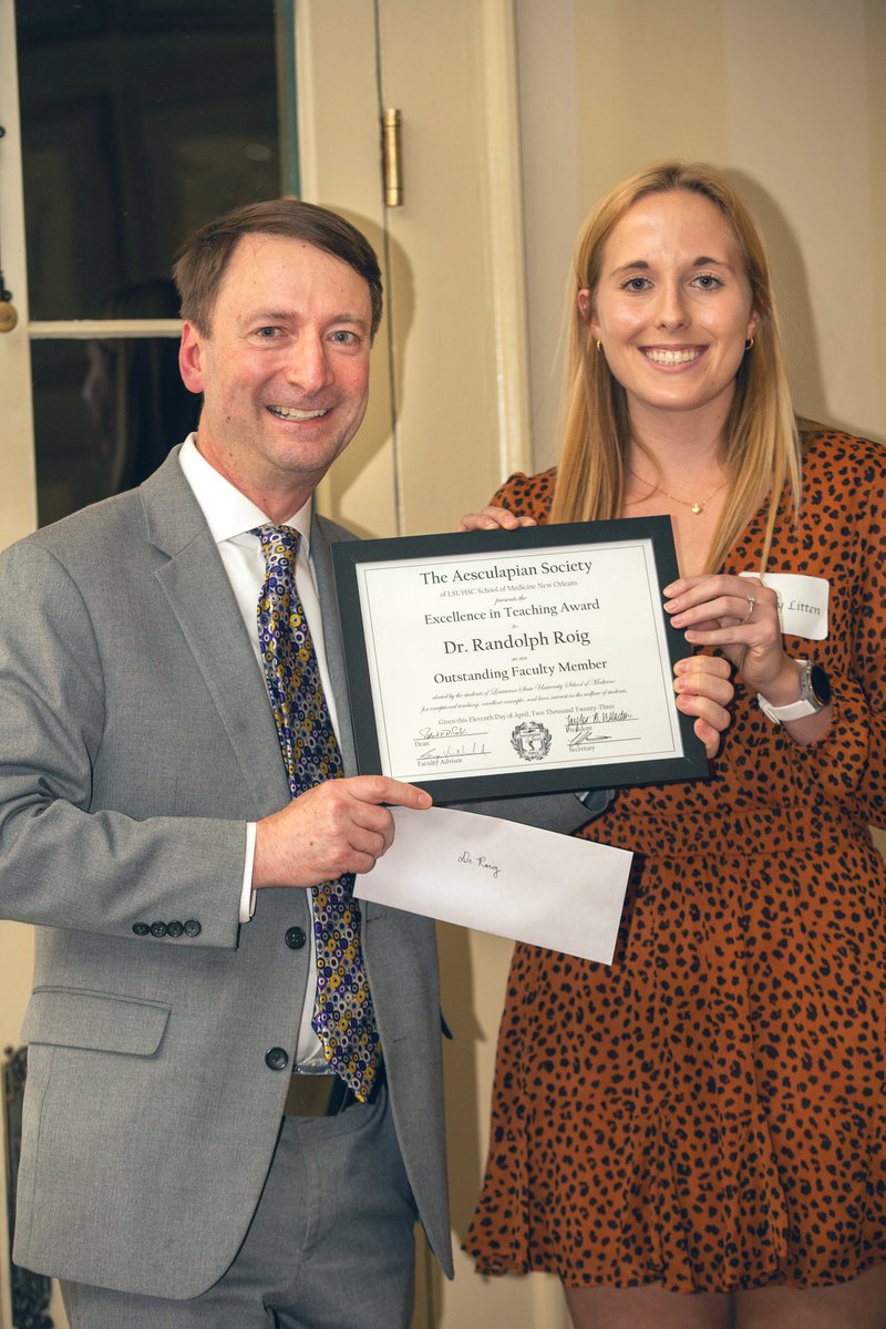 MollyLitten's tweet photo. It was an honor and pleasure to nominate and present the Excellence in Teaching Award to a phenomenal teacher, mentor, and physiatrist at our Aesculapian Society banquet. Thanks for everything, Dr. Roig!
#physiatry #PMRtwitter https://t.co/CB0sk49gsl