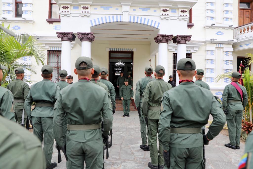 MGJuvenalFL's tweet photo. Con profundo honor, recibimos en la Comandancia General de la #GNB, la visita de mi GJ @vladimirpadrino en compañía del EMS de la #FANB, durante la instalación de la Junta Calificadora del proceso de ascensos, al grado inmediato superior correspondiente a Julio-2023.
#YoSoyFANB https://t.co/URJ9f2szgU