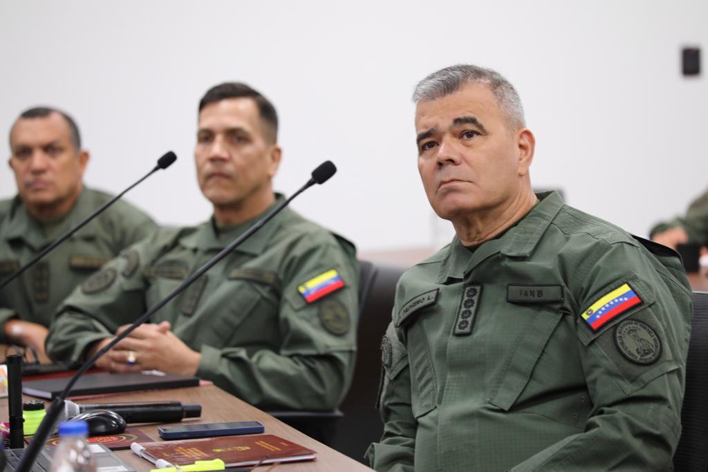 MGJuvenalFL's tweet photo. Con profundo honor, recibimos en la Comandancia General de la #GNB, la visita de mi GJ @vladimirpadrino en compañía del EMS de la #FANB, durante la instalación de la Junta Calificadora del proceso de ascensos, al grado inmediato superior correspondiente a Julio-2023.
#YoSoyFANB https://t.co/URJ9f2szgU