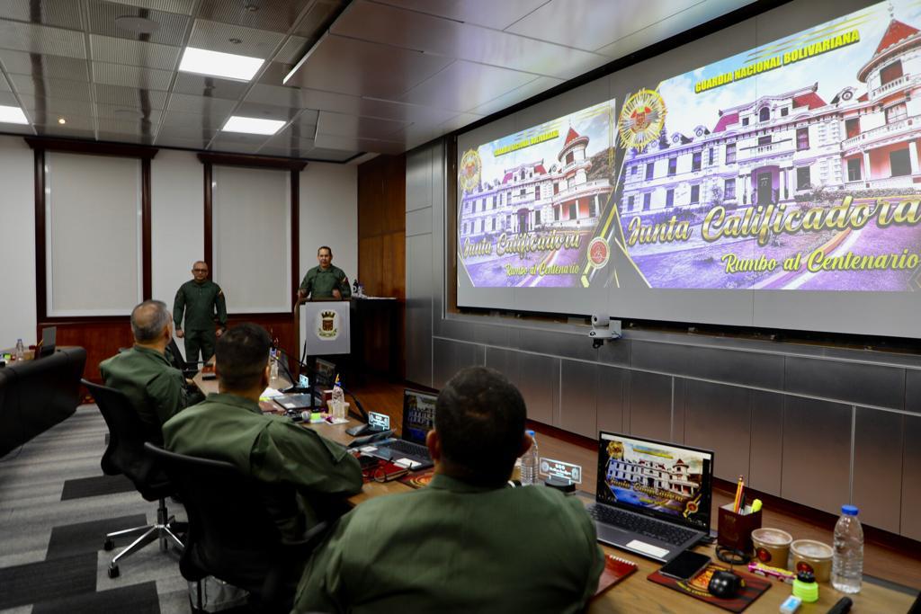 MGJuvenalFL's tweet photo. Con profundo honor, recibimos en la Comandancia General de la #GNB, la visita de mi GJ @vladimirpadrino en compañía del EMS de la #FANB, durante la instalación de la Junta Calificadora del proceso de ascensos, al grado inmediato superior correspondiente a Julio-2023.
#YoSoyFANB https://t.co/URJ9f2szgU
