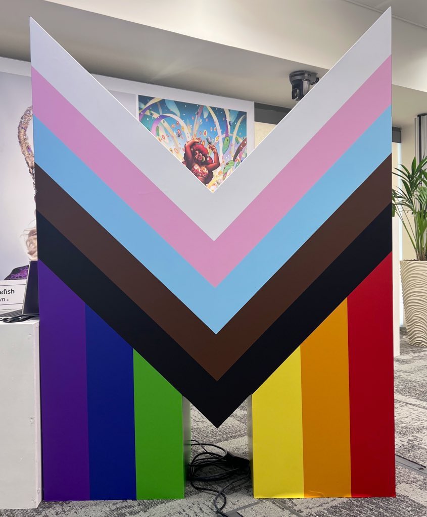 Caroline_Hope_'s tweet photo. This week we have welcomed people to our office to experience our LGBTQ+ VR museum. What I loved most was the way some of our young visitors talked about the power of hearing marginalised voices. #DeloitteMids @JustLikeUsUK @Place2Be https://t.co/oeiJBCHai2