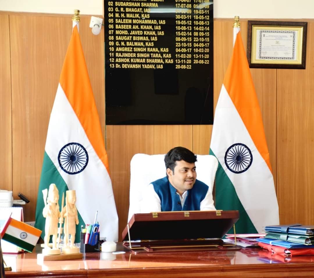 dckishtwar's tweet photo. On this auspicious occasion of Eid Ul Fitr, I extend my warmest greetings to the people of Kishtwar and the staff members of the DC Office Complex Kishtwar and their families. 
May it bring peace, joy, and prosperity to our beloved Kishtwar and the nation at large.

Eid Mubarak! https://t.co/fEA50DgnCa