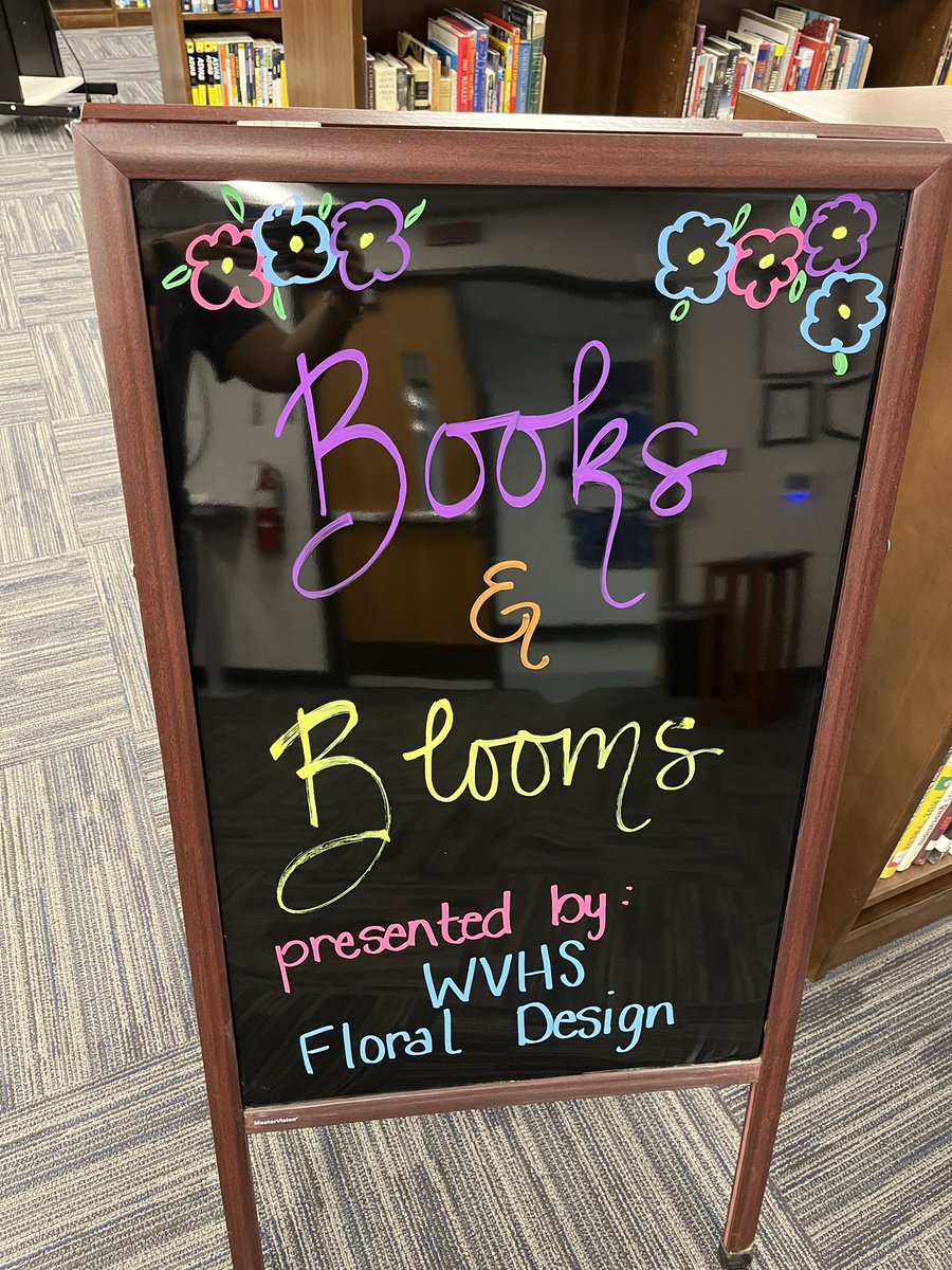 WVReads's tweet photo. Spring has sprung in the LMC! Love these paper flower creations by the Floral Design class ❤️🌸📘 https://t.co/eVASXtBZL2