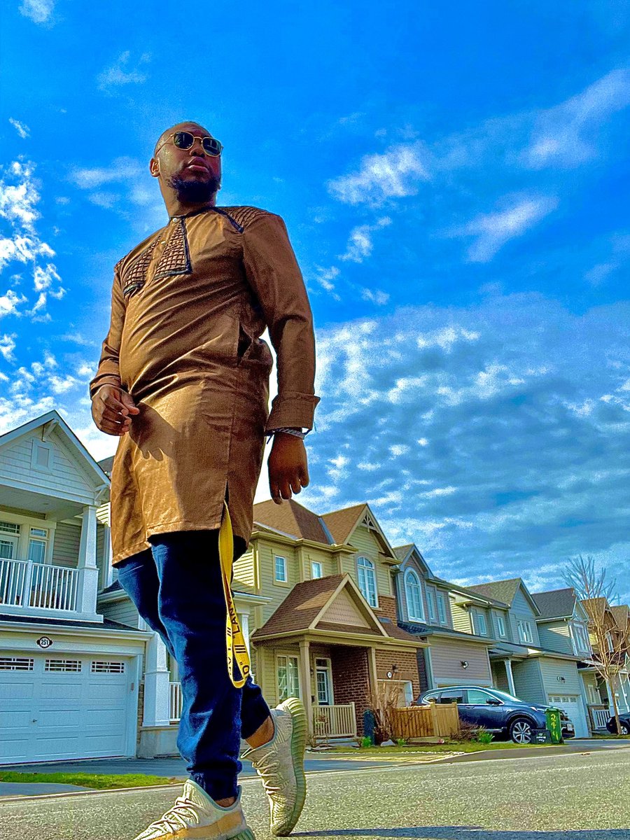 YoDaoudaD's tweet photo. Eid Mubarak to all my Muslim brothers, sisters and everyone in between 

#eidmubarak #eidoutfit #eid2k23🤍🌙 #fypシ https://t.co/qPyYRonQIa