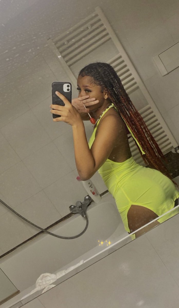 LittleMenol's tweet photo. 😝😝 #prettygirl #dominicana https://t.co/6tTVxsKSNY