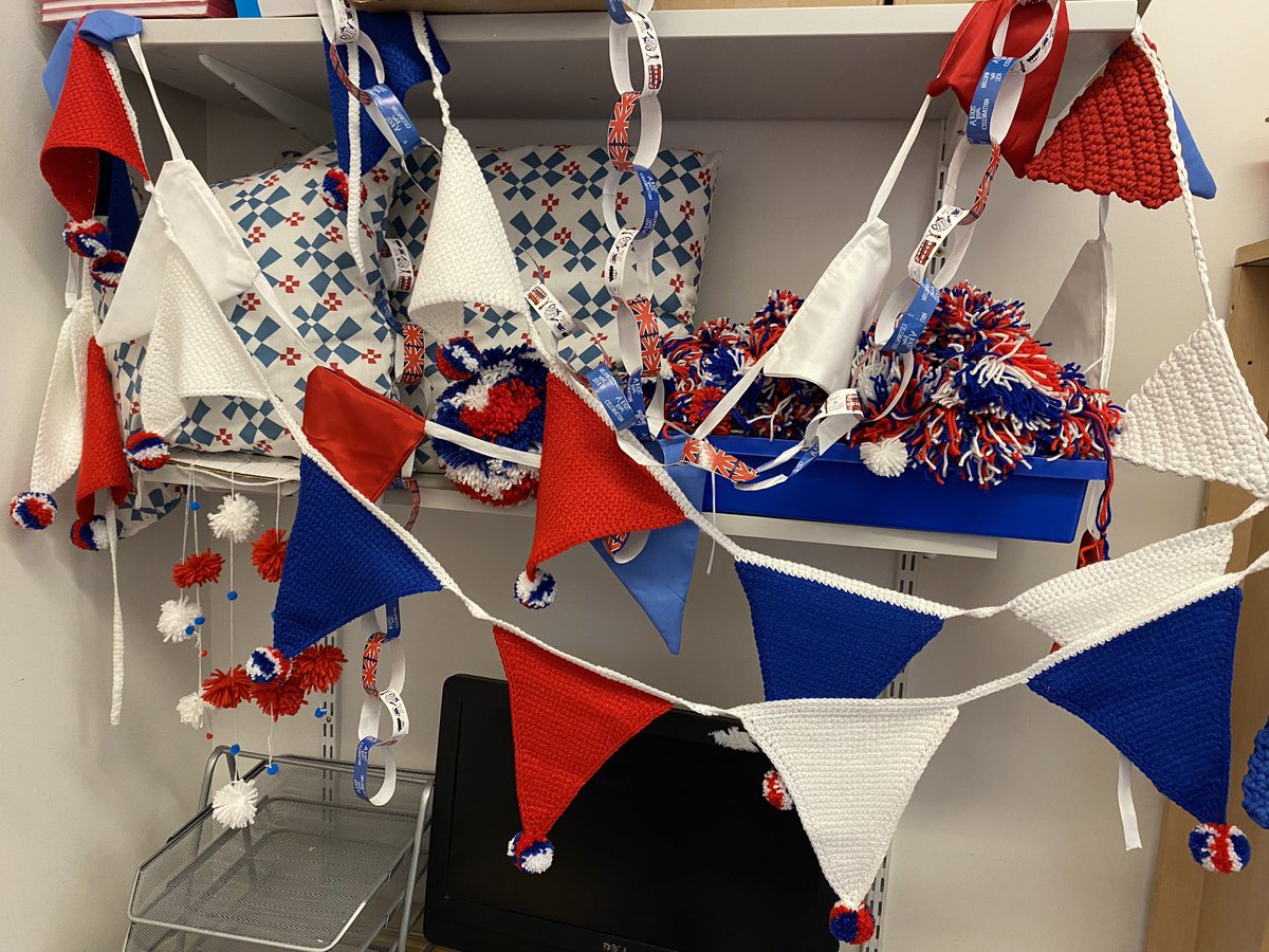 bailey_boo2023's tweet photo. My office is looking amazing with all the #coronation bunting coming in from our amazing children and parents.
Keep it coming everyone and thank you ever so much. @HLC_Primary @TelfordWrekin
#Coronation #HLCPrimary https://t.co/rHT4l8i482