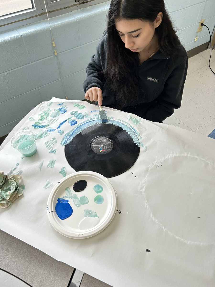 Nina Cavender (she/her) tweet media