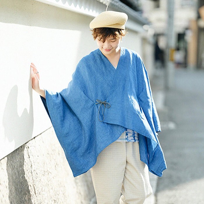sousousf's tweet photo. Our popular Kisaragi ponchos that come with various materials from light to heavy will be a good buddy to help you stay comfortable in any seasons! #kimono #jackets #ponchos #tops #outer #cardigans https://t.co/m7uYA5nNGw