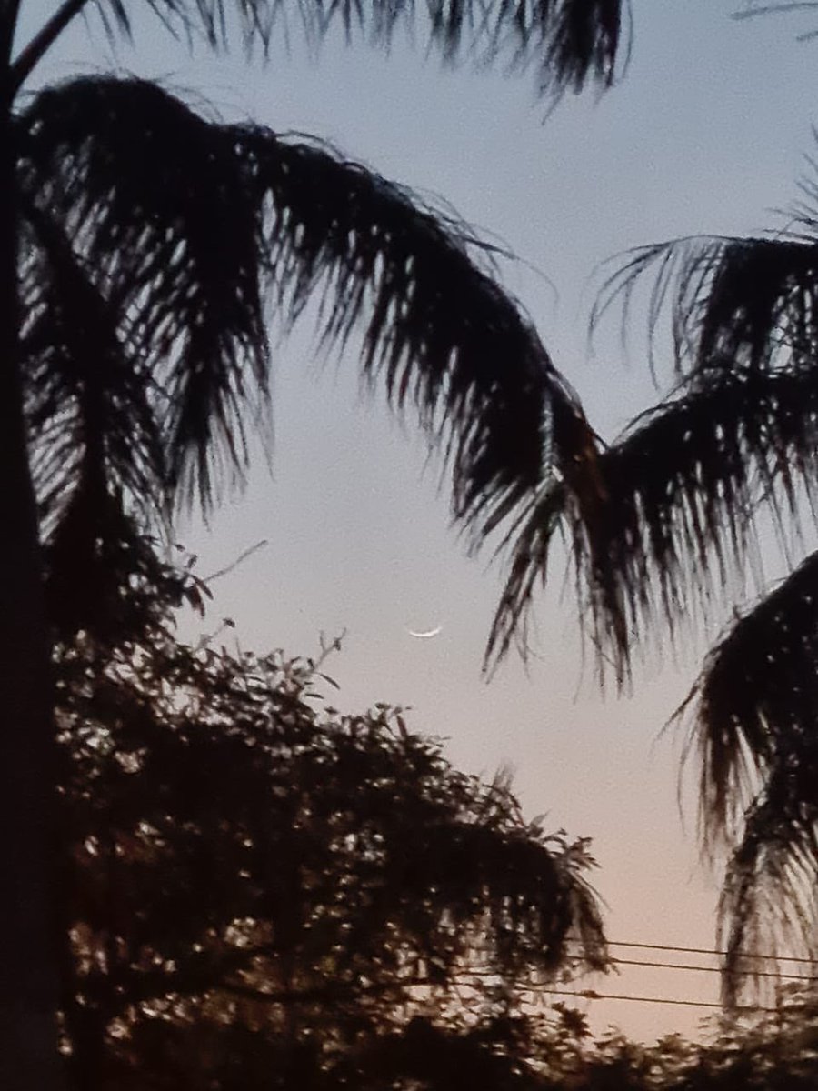 Danish408413's tweet photo. CHAND RAT MUBARAK ❤️🌙😍
#chandraat #عيد_الفطر_المبارك https://t.co/h2McOY9Sxg