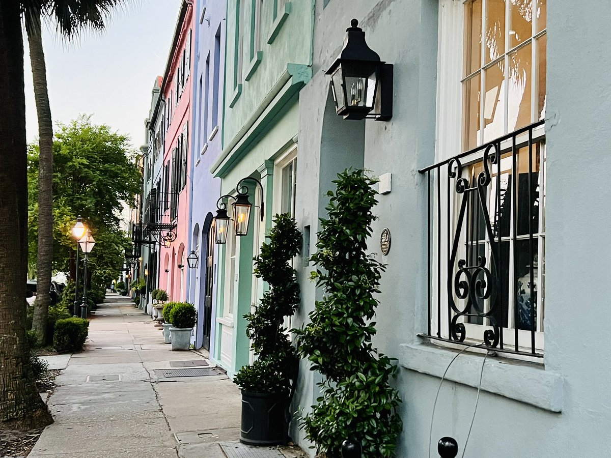 raryals's tweet photo. Good-bye Charleston! Walked Rainbow Row and enjoyed some key lime pie to end a wonderful experience with @NaylorLLC partners @USS_Dams. https://t.co/Xm46hsZ0Th