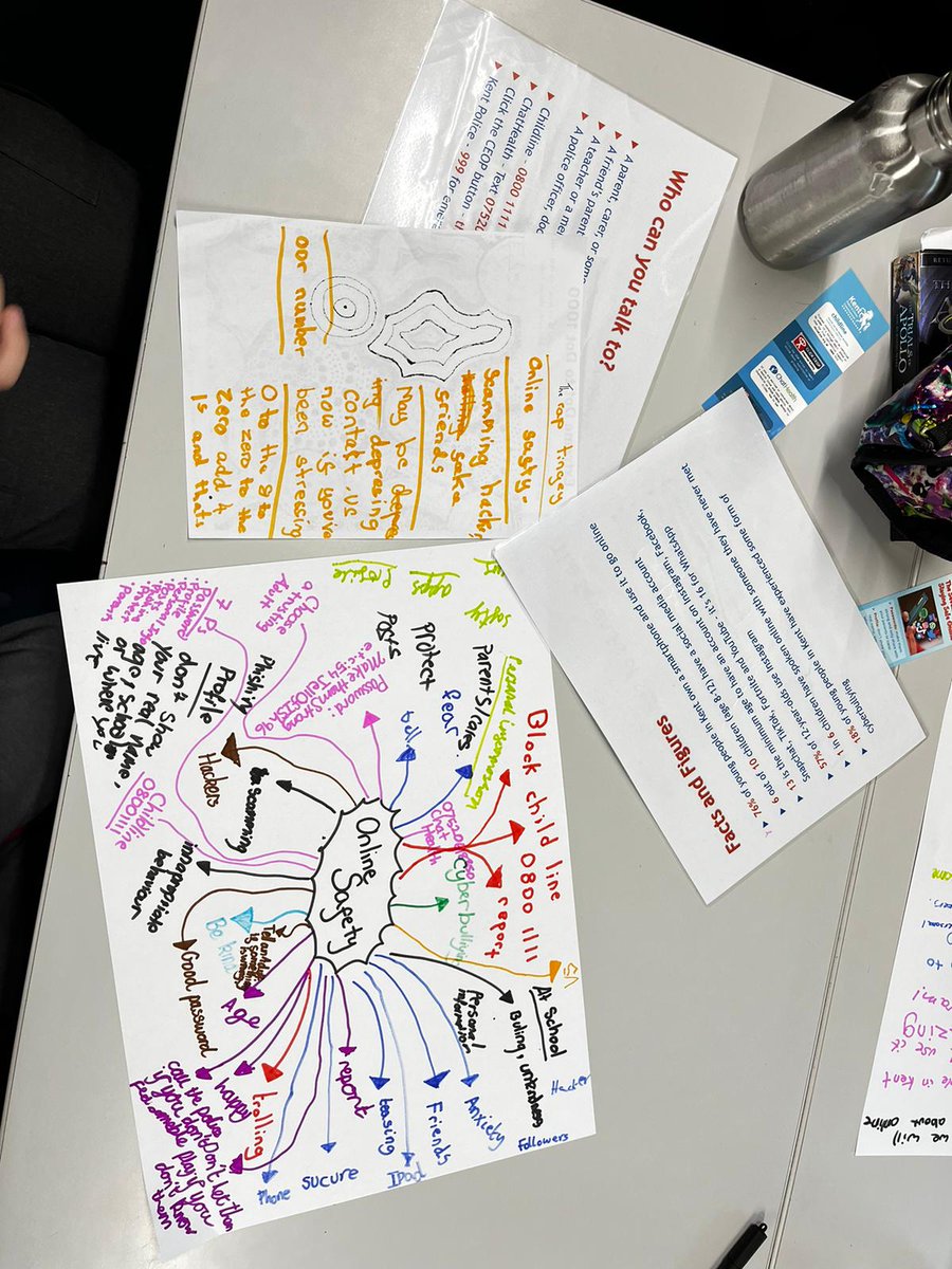 CollaborateDigi's tweet photo. Cracking end to the week in Kent with @lizstantonMBE & @SteveDunbobbin1 at Stowting Primary School, Ashford - some excellent teamwork, mindmaps and scripts despite it being Friday afternoon!! #collaborativeengagement #prevention #awareness #onlinesafety https://t.co/qFj1Wj334k