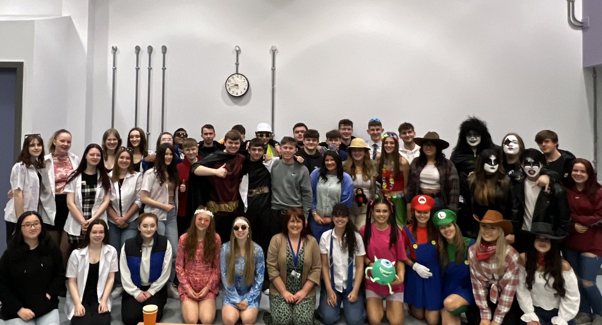 We hosted a lovely breakfast for our S6 leavers this morning and we wish them all the best for the future. #Strivingforexcellence #WeCARE