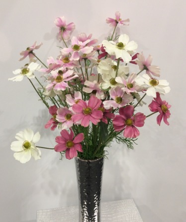 MezuSilkFlowers's tweet image. A Spring Hello to Daisy, Nigella and Cosmos - mailchi.mp/57ee5827935c/a…   #florists #floral #silkflowers #fauxflowers #springflowers #flowerarrangement #bouquets #artificialflowers #silkflowerwholesale #wholesalesilkflowers #interiordesign