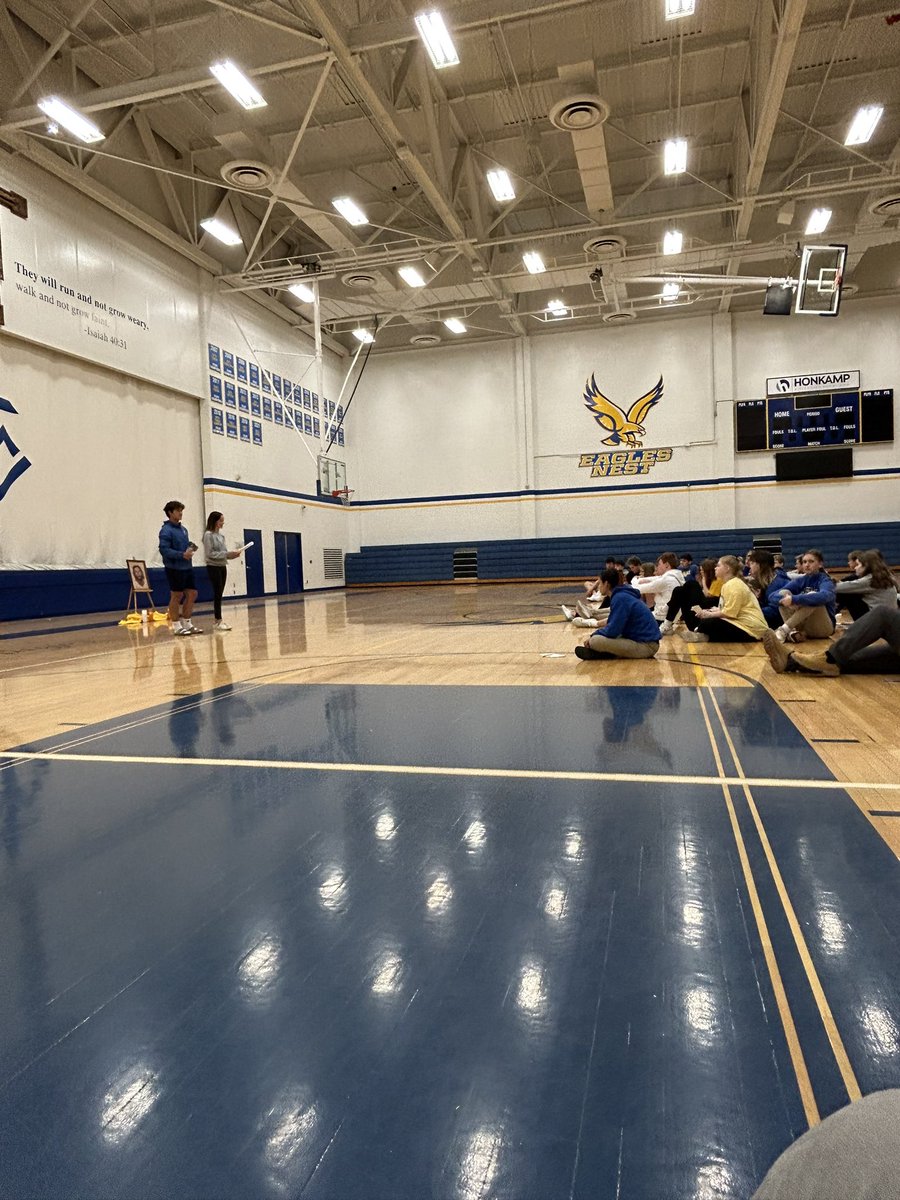 Shoutout to our JV superstar Nadine Mueller for speaking to the Freshman class about advice on how to make the most of your high school experience!🙏🏼