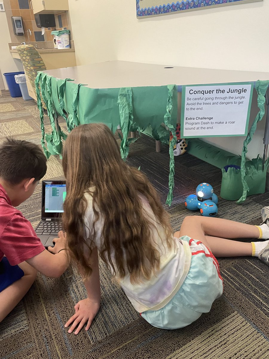 Julie Snyder tweet media