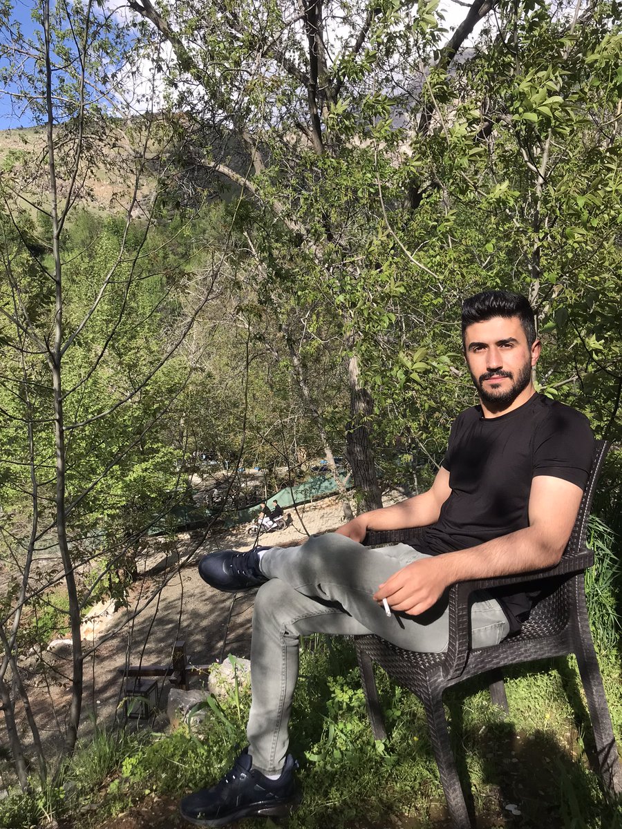 CihatErdm's tweet photo. Hayırlı bayramlar 😊 https://t.co/kB1CWpKj7c