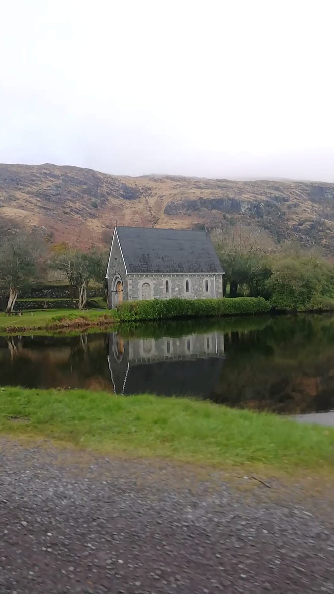 Thíos i nGuagán Barra agus i mBéal Átha an Ghaorthaidh a bheimid ar chlár na seachtaine seo le 

Cáit Ní Mhuimhneacháin, Eilín Ní Churtáin, Peaití Thaidhg Pheig, Tadhg Ó Gealbháin &amp; Tadhg Ó Laoire

- 10:08am Dé Domhnaigh | 2:05pm Dé hAoine
&amp; Podchraoladh <a href="/RTERnaG/">Raidió na Gaeltachta</a> 

<a href="/CFM_Teoranta/">An Comharchumann</a>