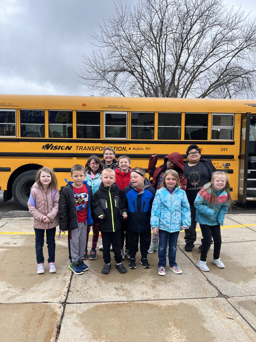 MrsJaimeMES's tweet photo. FRidAY FUN! We are so excited for the field trip today! #theMESway https://t.co/gCRX4bFusw