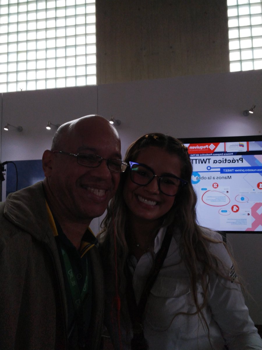 Checheorio's tweet photo. Avanzando en esta experiencia para formar parte de La #BrigadaComunicacionalPDVSA @TellecheaRuiz  @douglasavila644 @PDVSA @OrienteRefina https://t.co/7bxya7JTgh