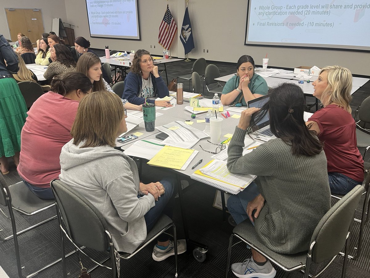 angellescpps's tweet photo. Powerful and thoughtful discussions between @scpps amazing K-2 teachers about essential learning standards provide clarity for instruction. This is tough but important work and our teachers are dedicated to making it happen! 💪 https://t.co/HmXiKTR406
