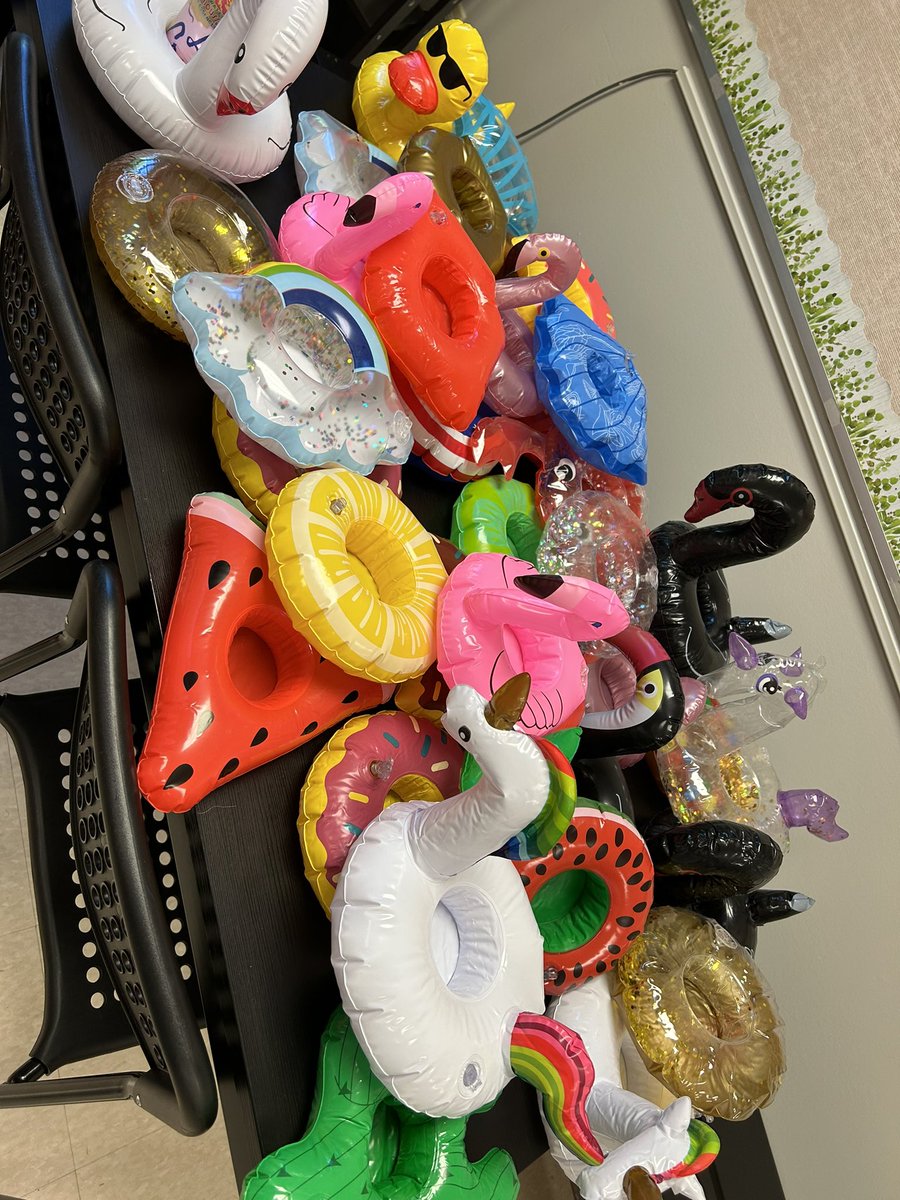Tenbrink512's tweet photo. We are so thankful for our partnership with @NewCity_Church and their love and support of our teachers and staff! #ThanksForKeepingUsAfloat @Nieman512 https://t.co/1pRGgPsxkP