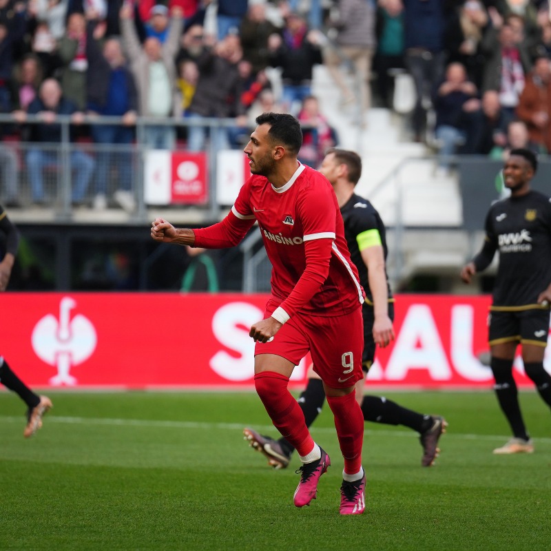 AZAlkmaar's tweet photo. 🎖️ 𝗣𝗹𝗮𝘆𝗲𝗿 𝗼𝗳 𝘁𝗵𝗲 𝗪𝗲𝗲𝗸

🌟 Pavlidis is door de UEFA uitgeroepen tot Conference League Speler van de Week!

#AZ #azand #UECL | @europacnfleague