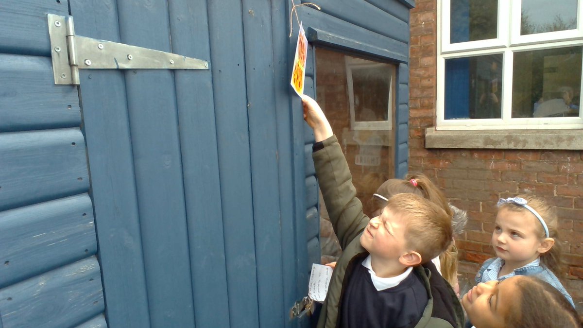 BPSHull's tweet photo. 1MH began their week hunting for the witch's lost items from the story 'Room on the Broom'. They found a hat, a bow, a wand, and a broom snapped in two! #BPSWriting https://t.co/Bk6nbH3AQ5